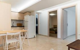 Apartment At Ano Glifada.
